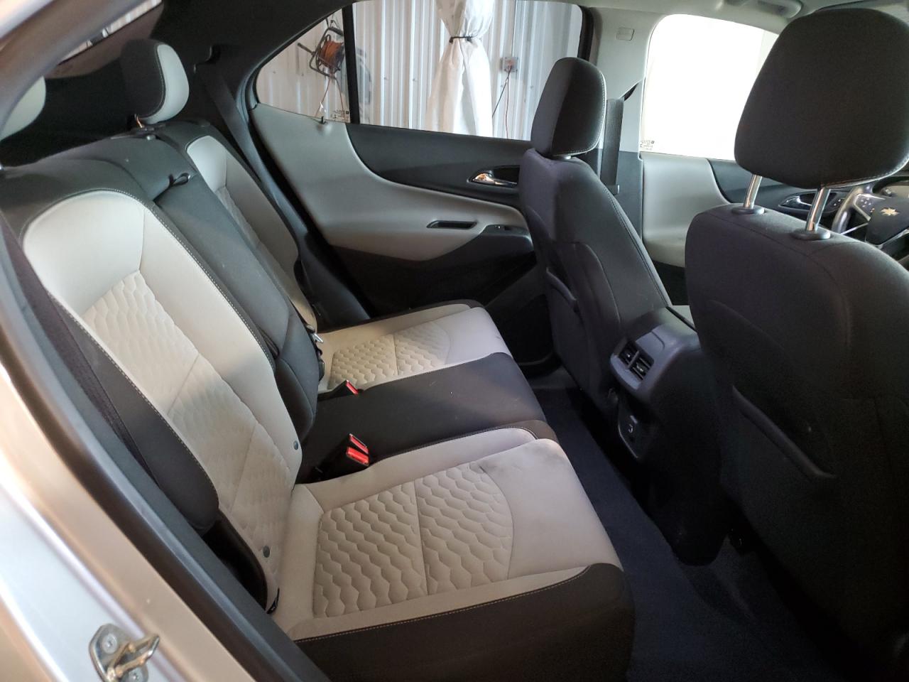 2020 Chevrolet Equinox - Image 11