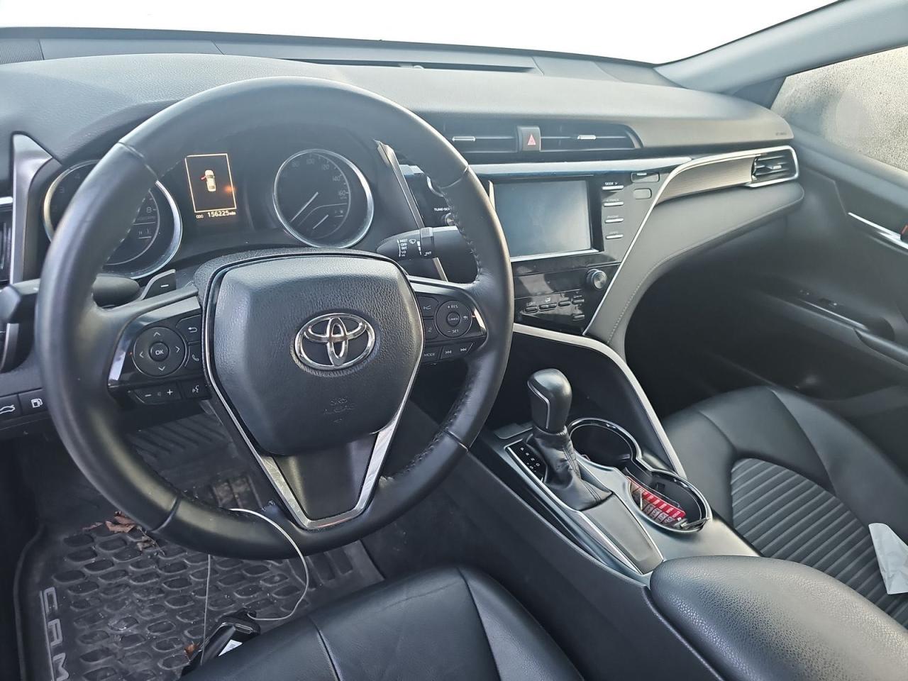 4T1B11HK9JU576855 2018 Toyota Camry L