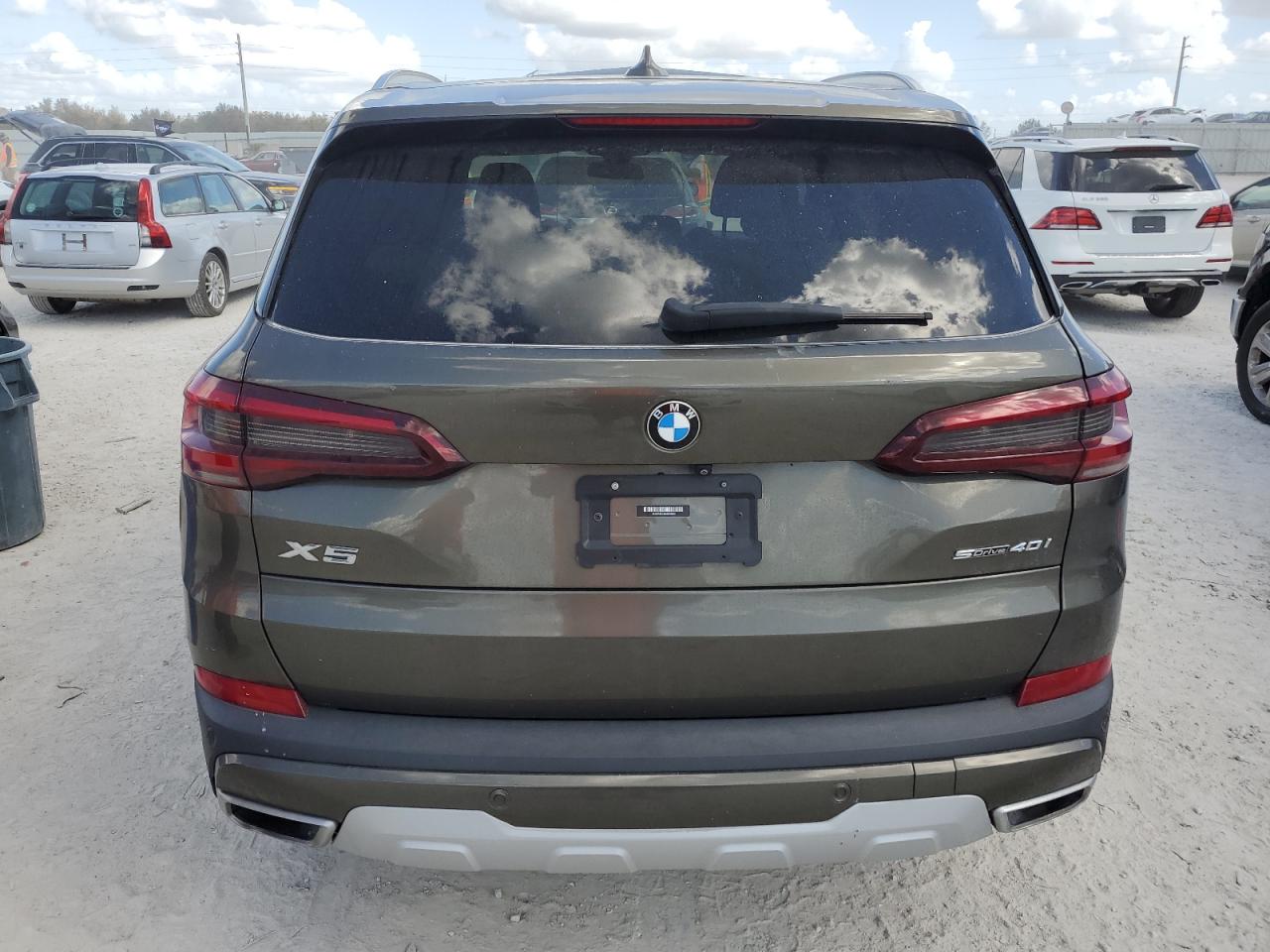 2021 BMW X5 Sdrive 40I VIN: 5UXCR4C04M9E83632 Lot: 74900324