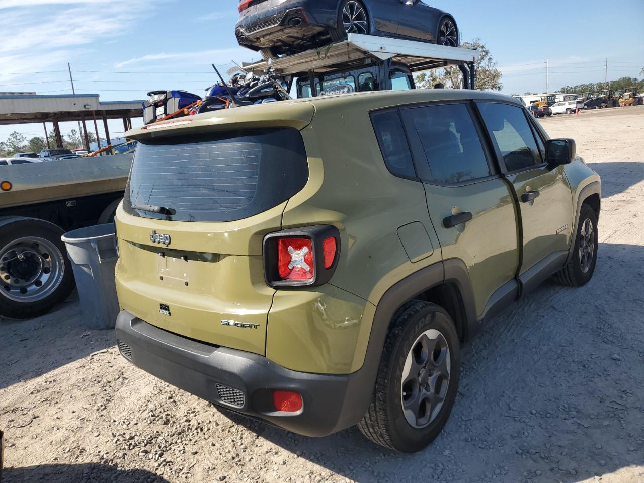 VIN ZACCJAAT5FPC13330 2015 JEEP RENEGADE no.3