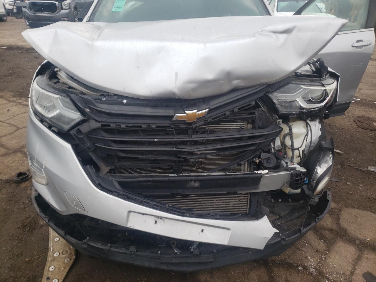 3GNAXSEV7JS549647 2018 Chevrolet Equinox Lt