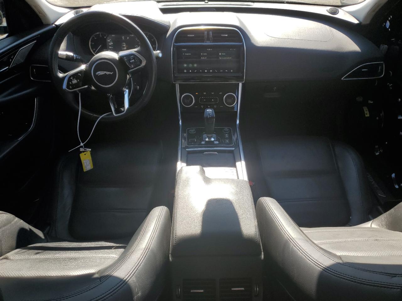 2020 Jaguar XE - Image 8
