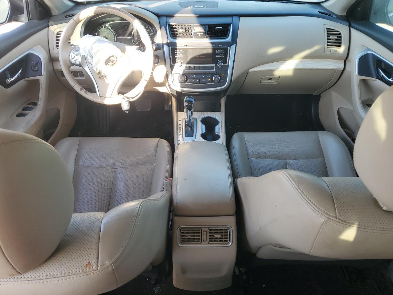 2016 Nissan Altima - Image 8