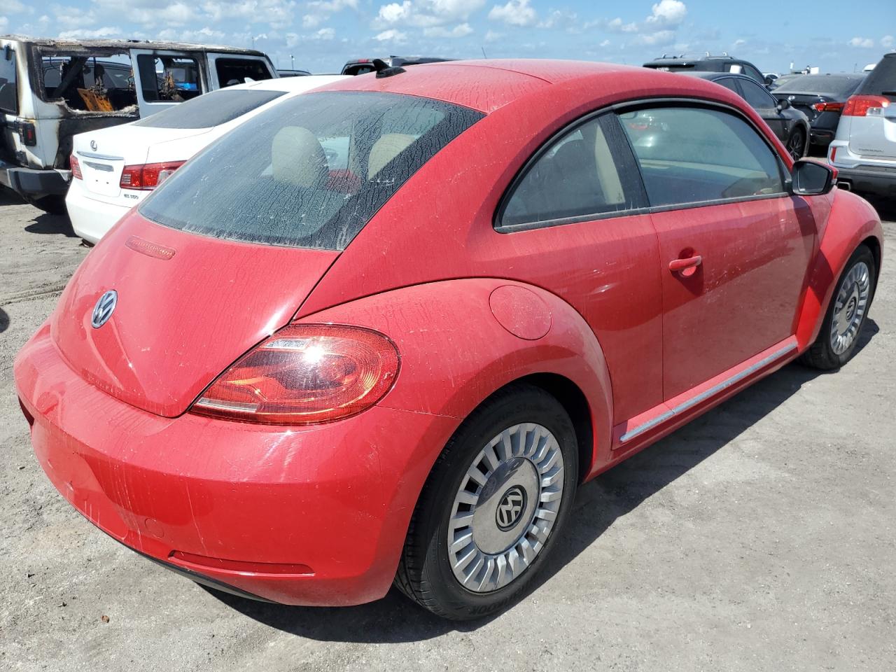 2014 Volkswagen Beetle - Image 3