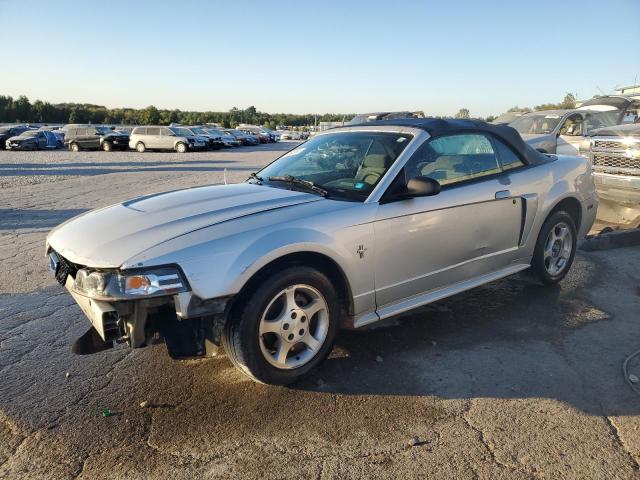 2003 Ford Mustang 