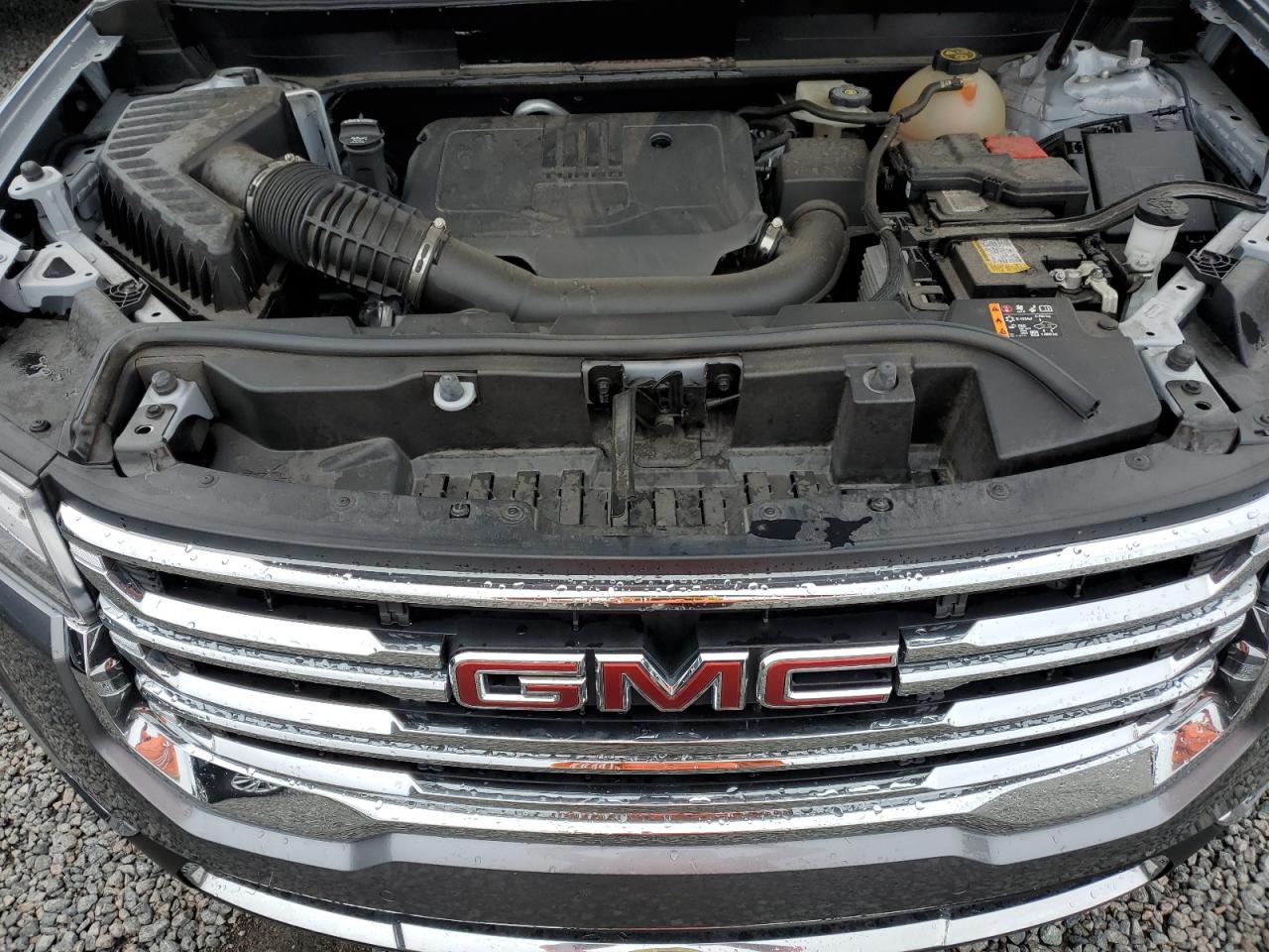 1GKKNML44NZ143671 2022 GMC Acadia Slt