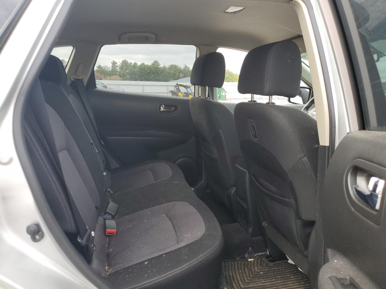 2011 Nissan Rogue - Image 11