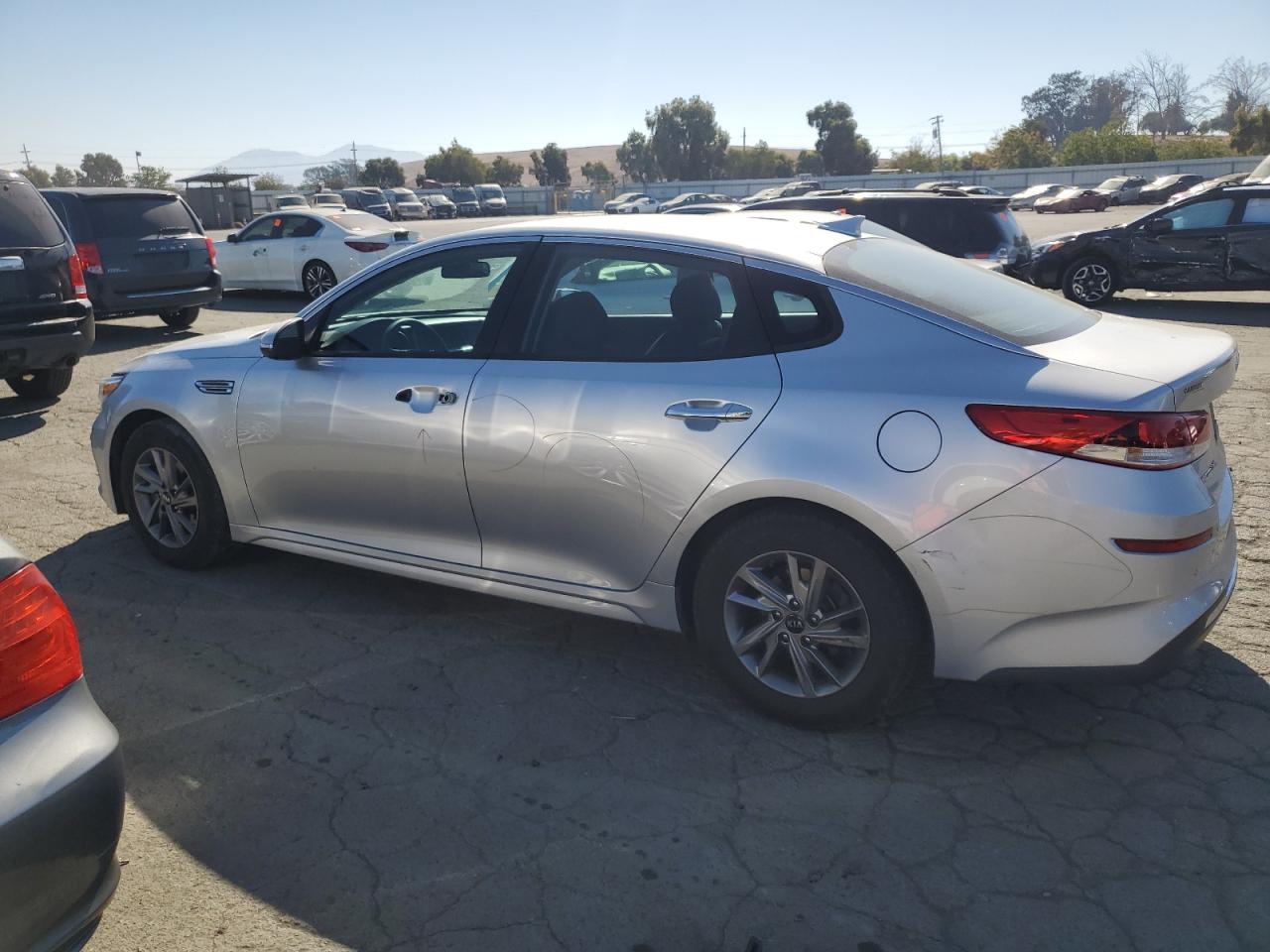 2019 Kia Optima - Image 2