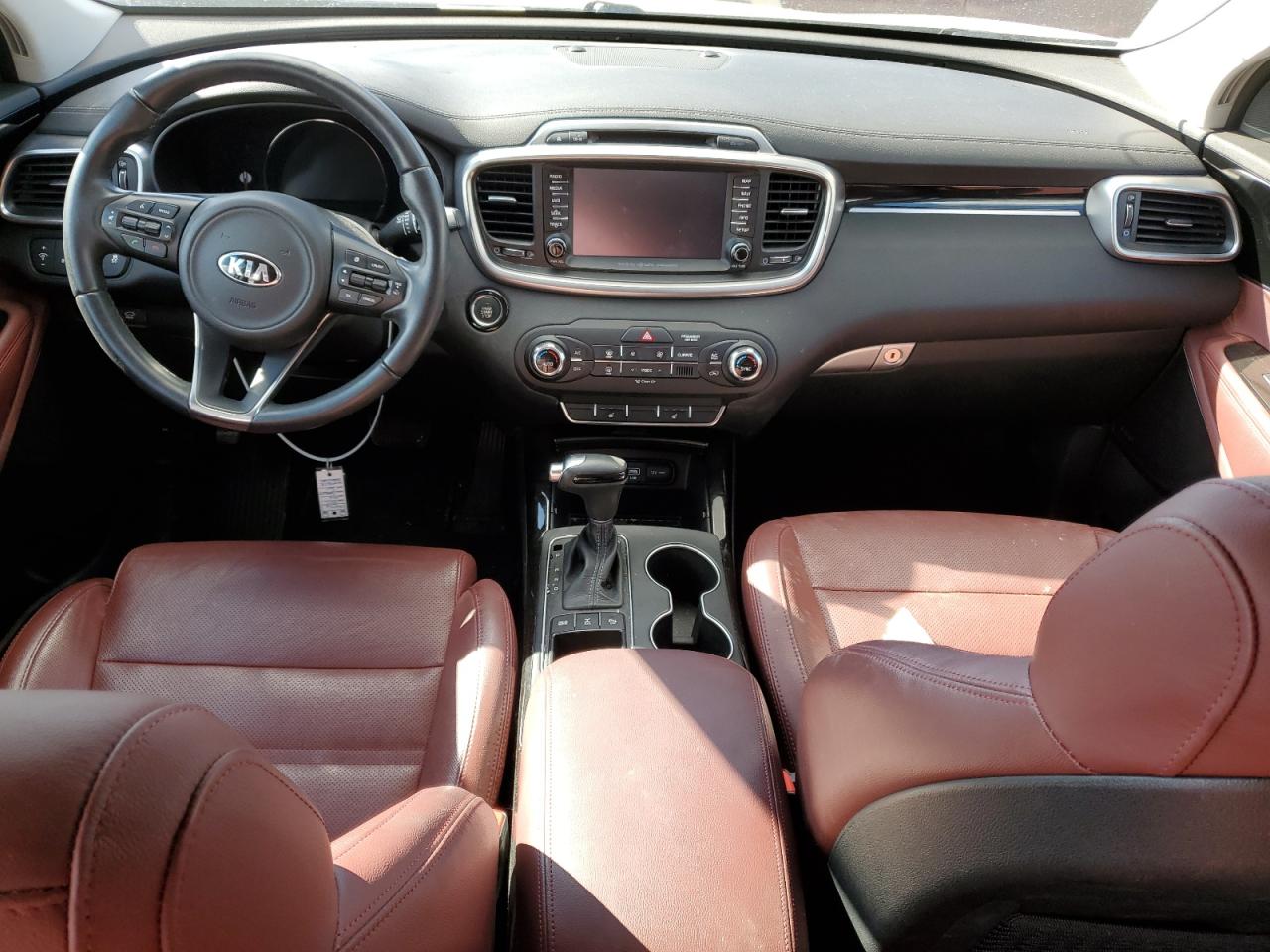 2017 Kia Sorento - Image 8