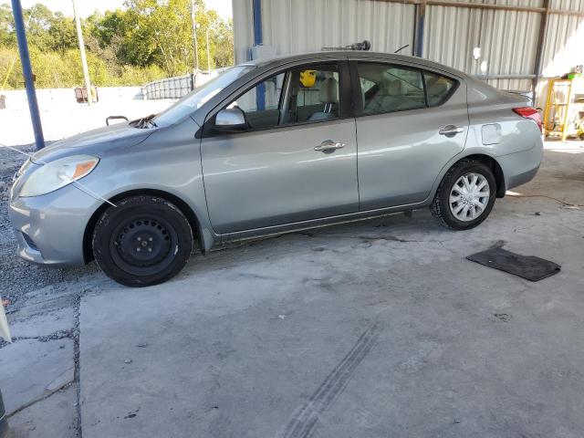  NISSAN VERSA 2013 Srebrny