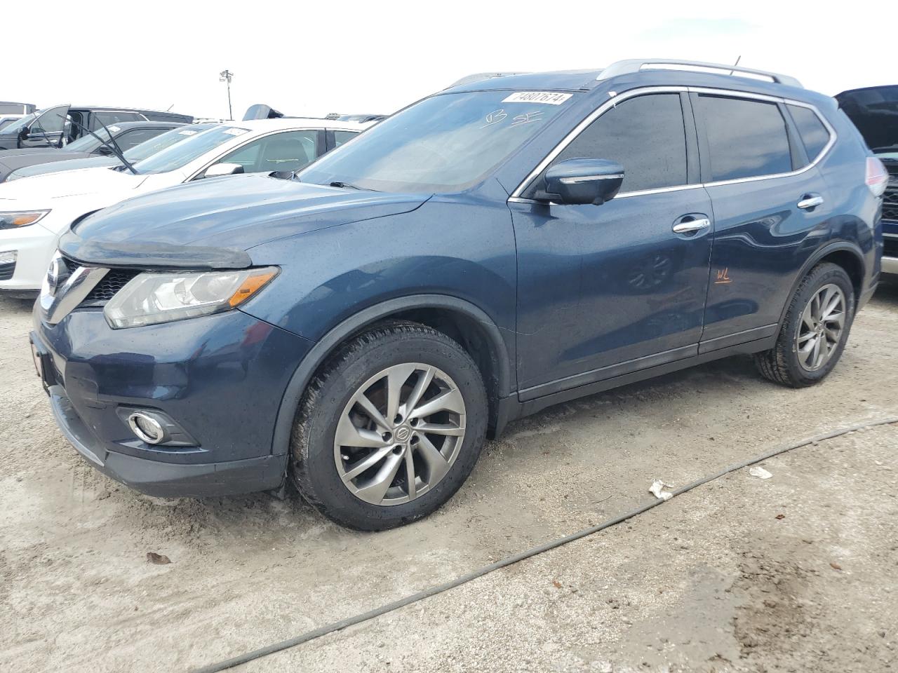 2015 Nissan Rogue - Image 1