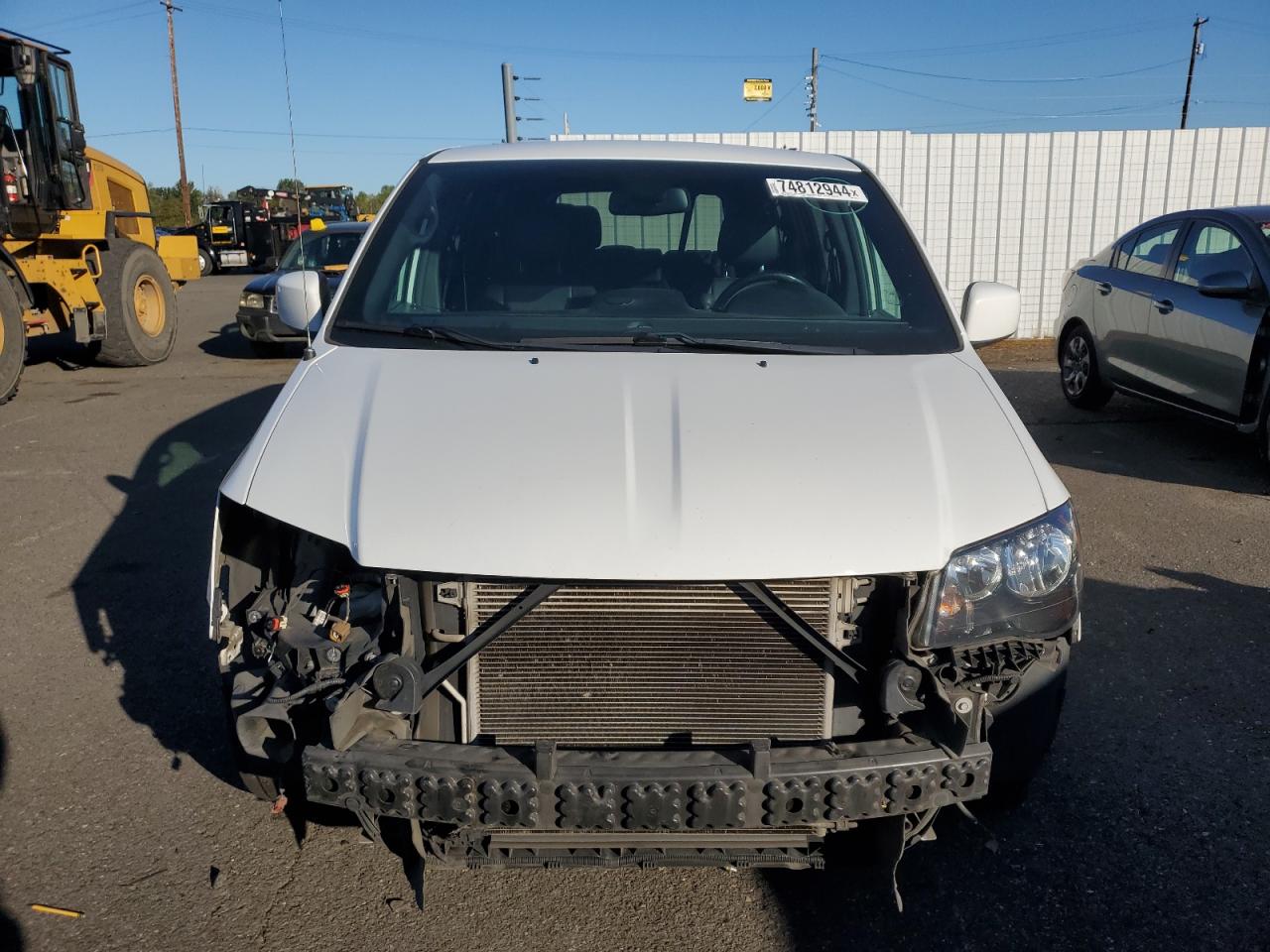 2018 Dodge Caravan - Image 5