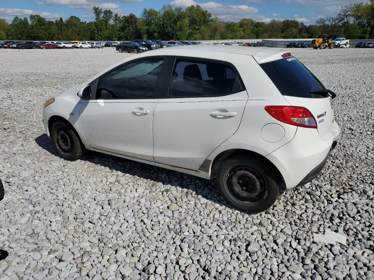 2014 Mazda 2 - Image 2