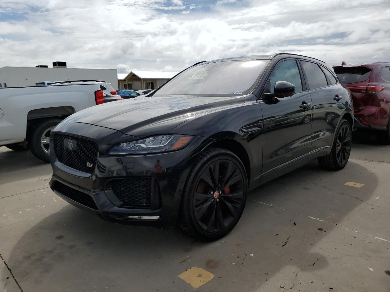 SADCM2BV0HA488253 2017 Jaguar F-Pace S