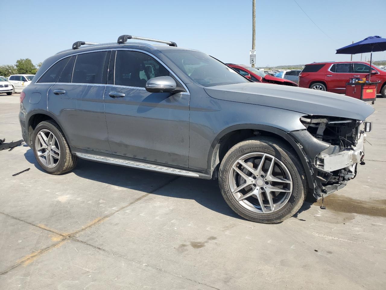 VIN WDC0G4KB3GF114156 2016 MERCEDES-BENZ GLC-CLASS no.4