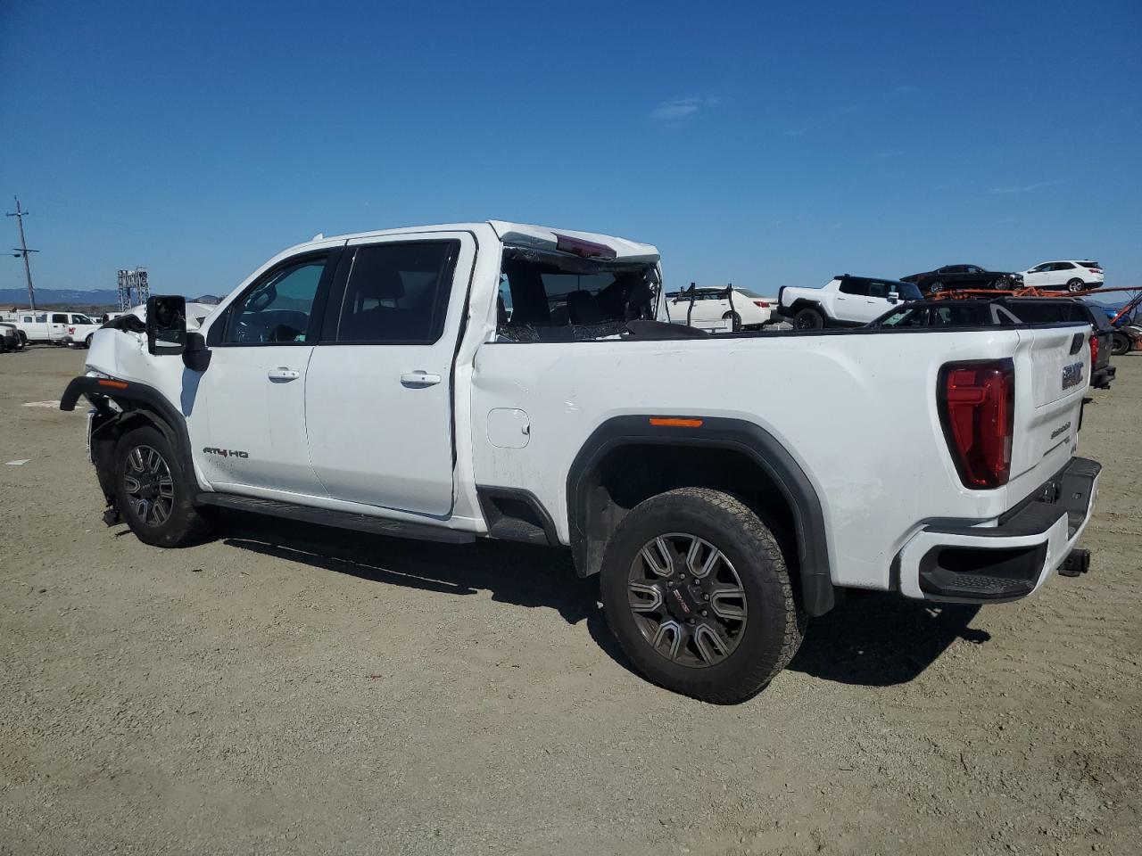 2022 GMC Sierra - Image 2
