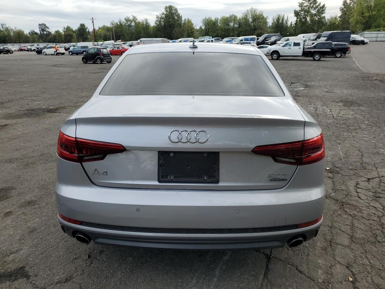 2017 Audi A4 Prestige VIN: WAUFNAF42HN050101 Lot: 75232644