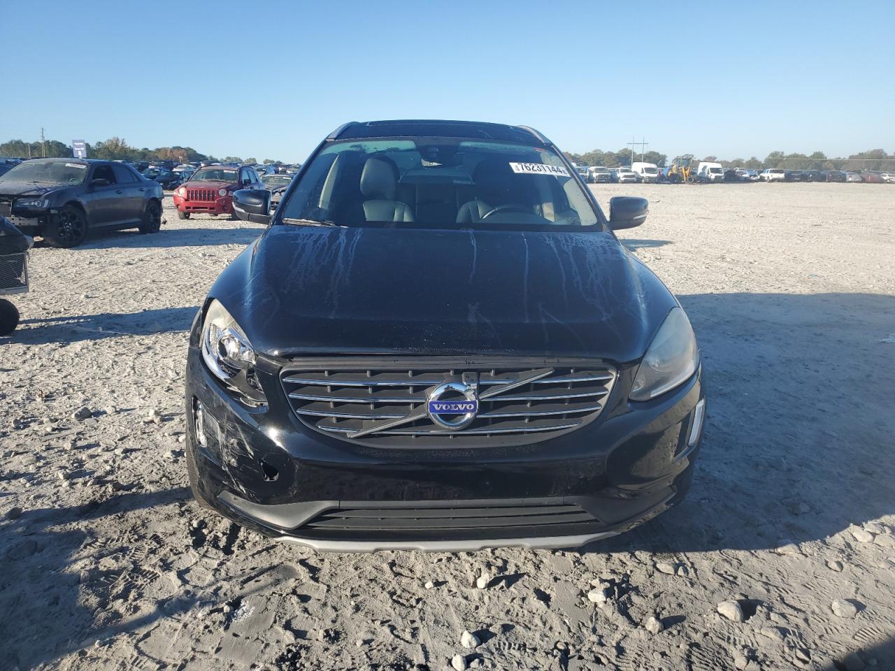 2016 Volvo XC60 - Image 5