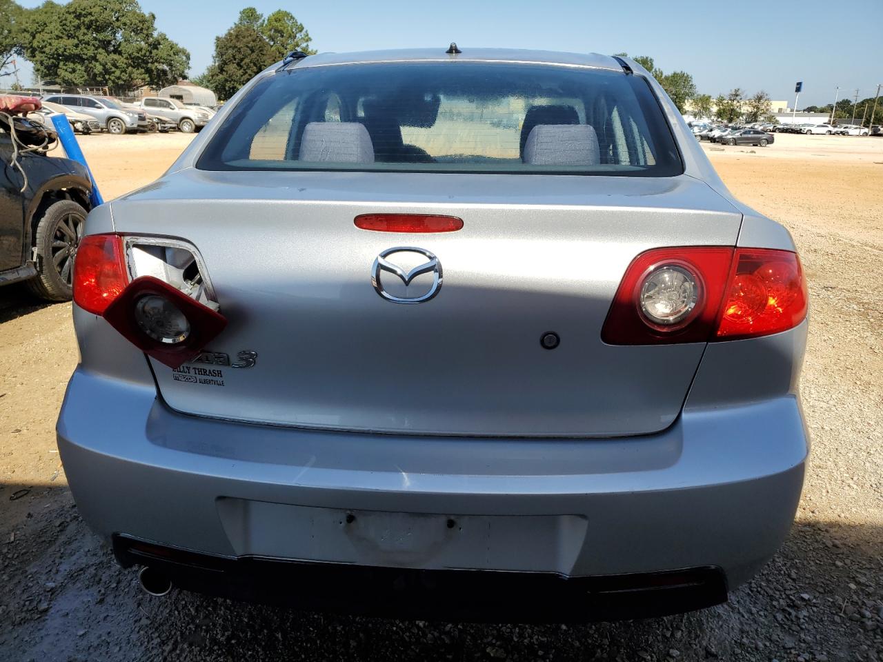 JM1BK12F061462555 2006 Mazda 3 I