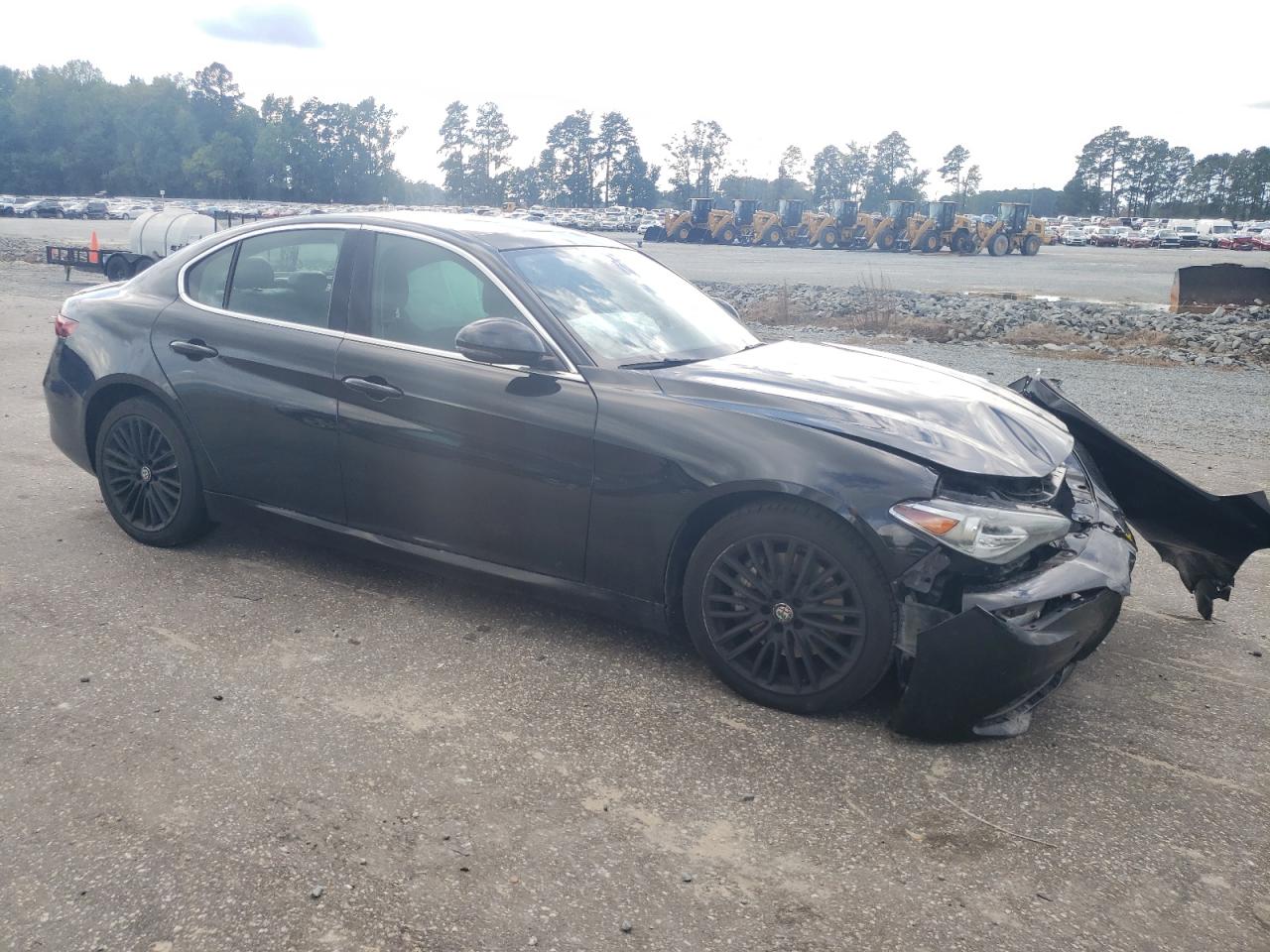 2017 Alfa Romeo Giulia - Image 4