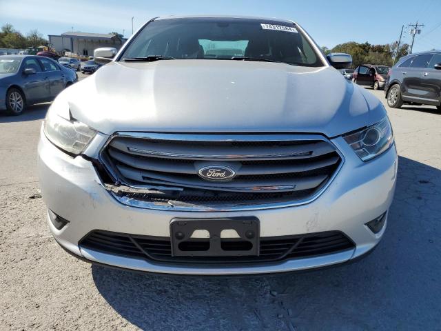 Седани FORD TAURUS 2013 Сріблястий