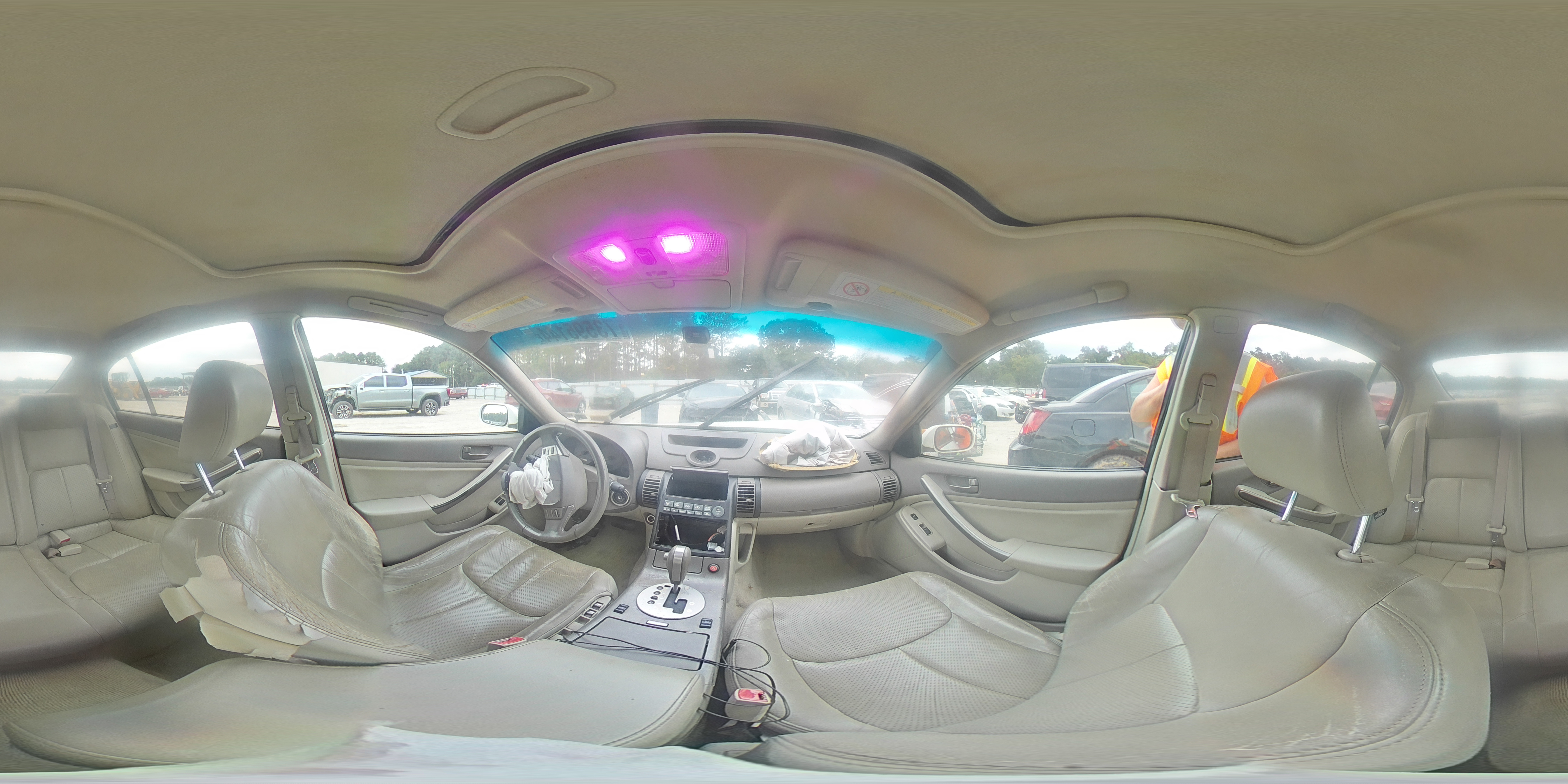 2003 Infiniti G - Image 12