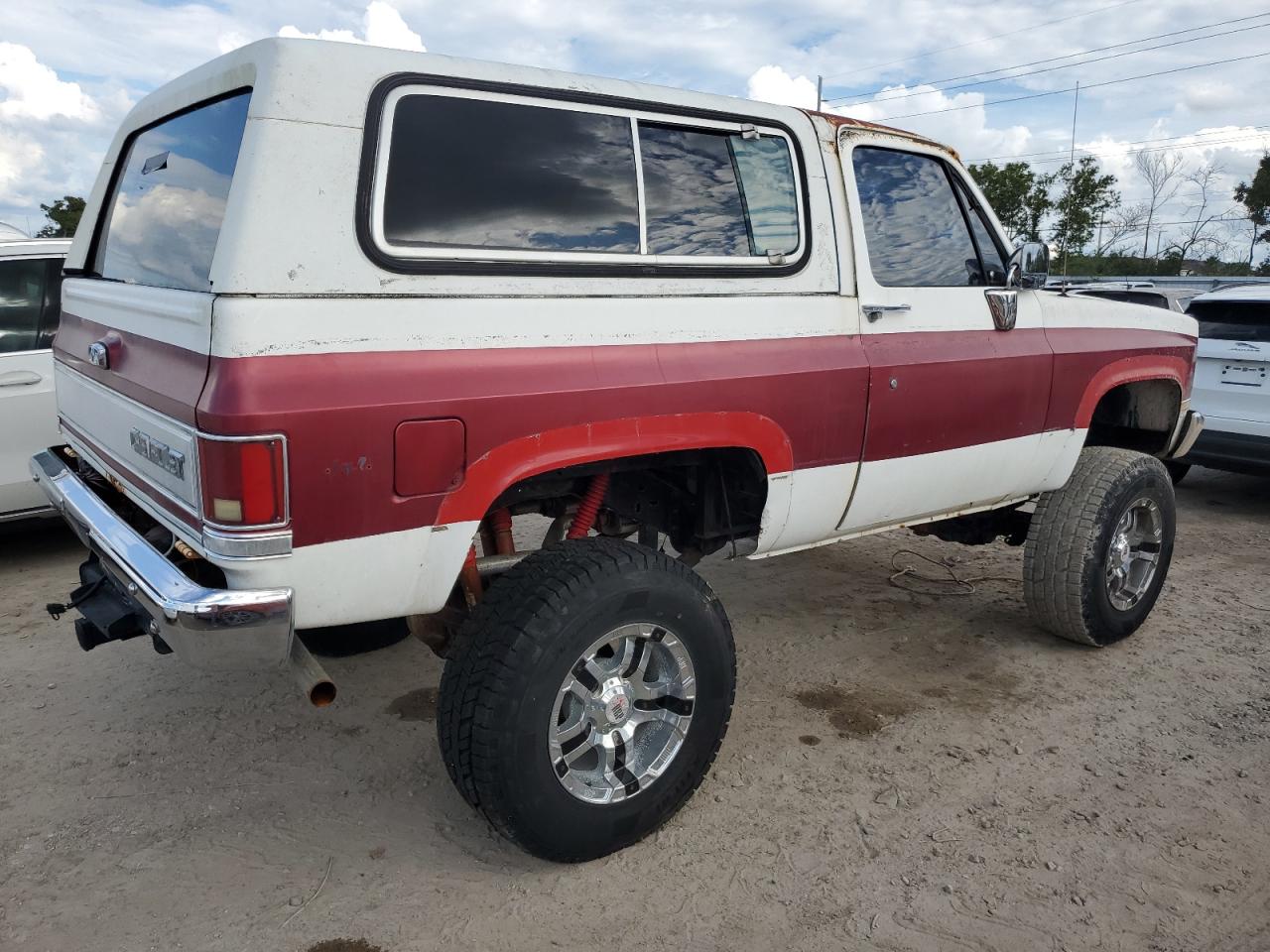 1988 Chevrolet Blazer V10 VIN: 1GNEV18K1JF112265 Lot: 75007254