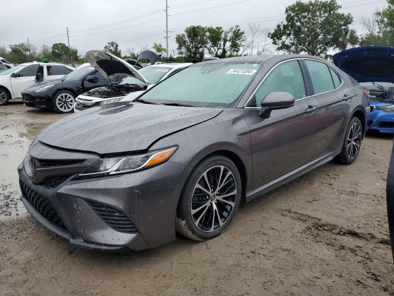 4T1G11AK3LU502656 2020 TOYOTA CAMRY - Image 1