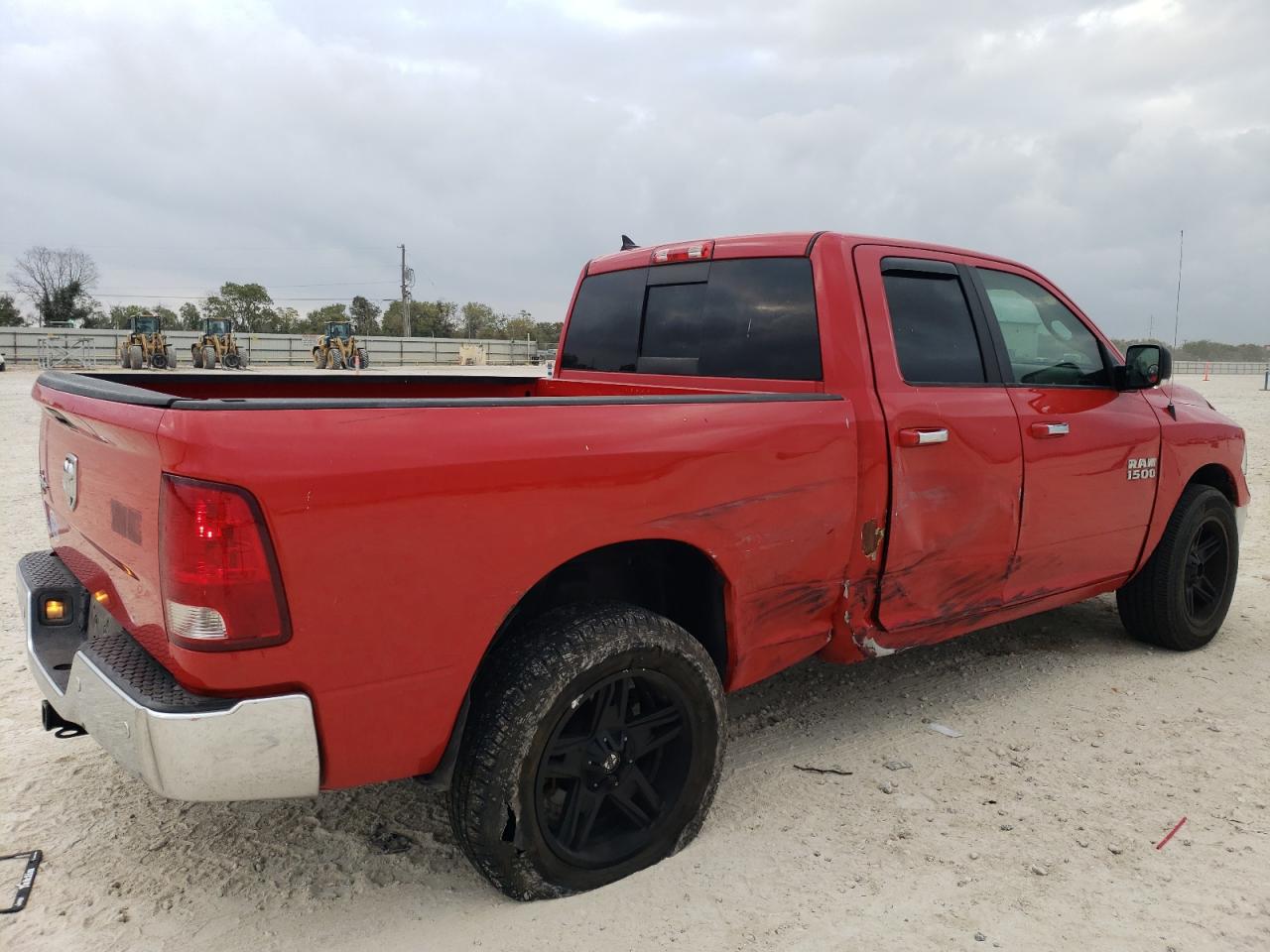 2016 RAM 1500 - Image 3