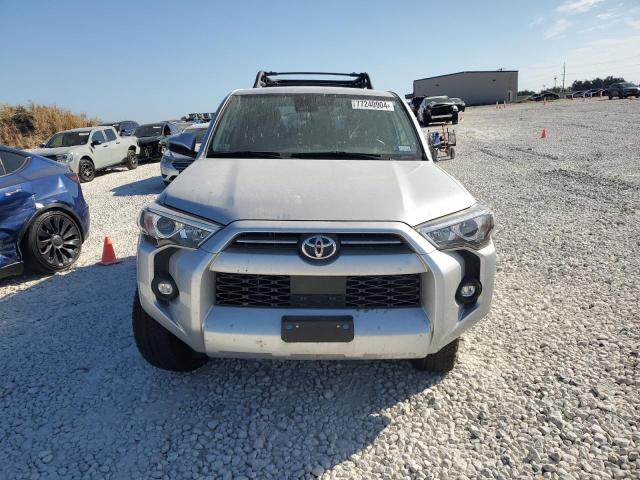  TOYOTA 4RUNNER 2022 Srebrny