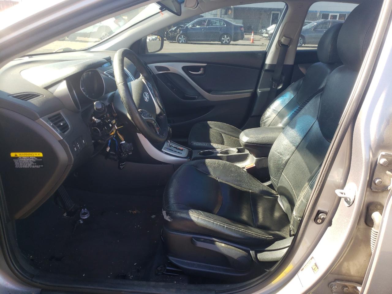 2012 Hyundai Elantra - Image 7
