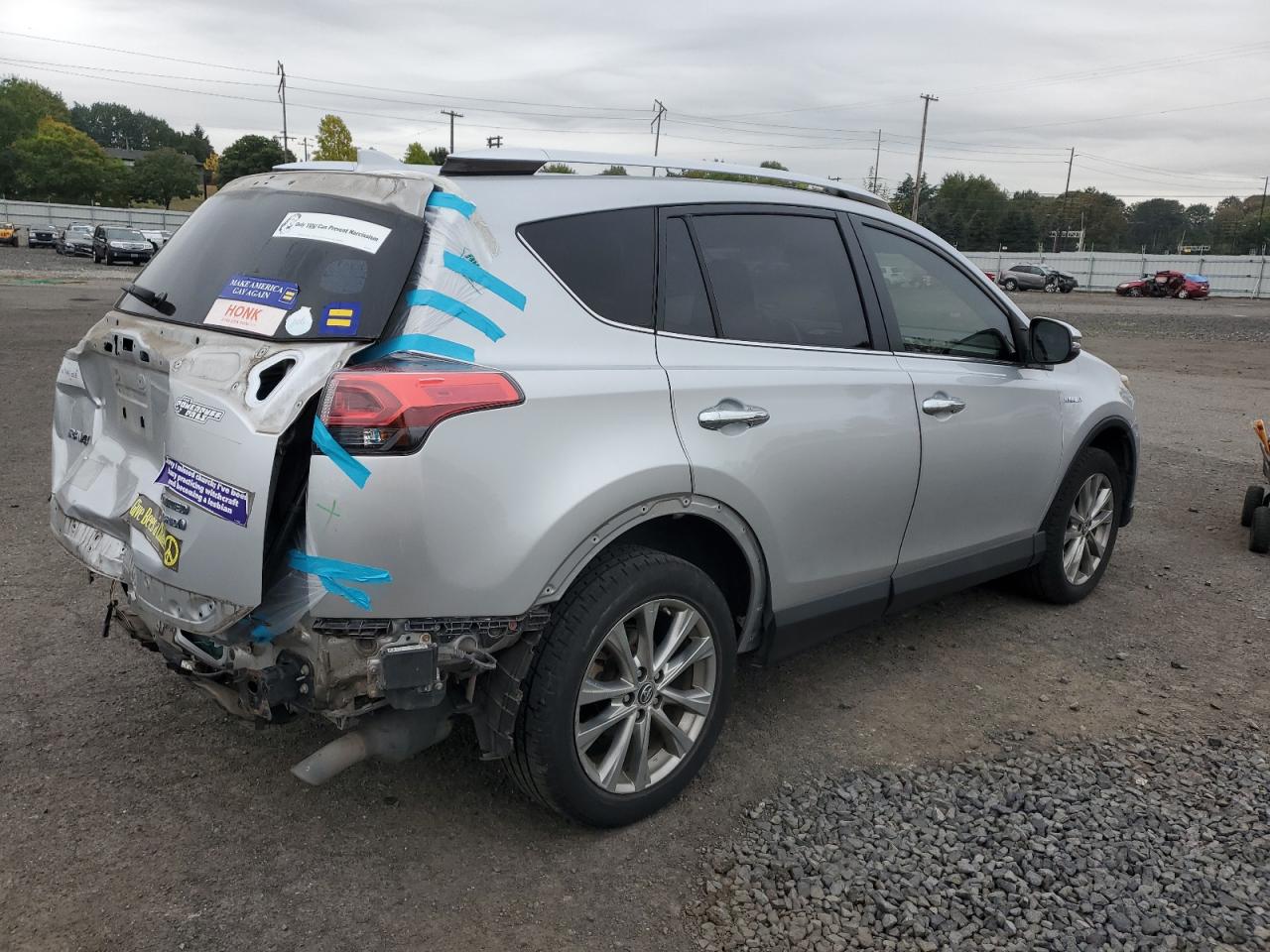 2016 Toyota RAV 4 - Image 3