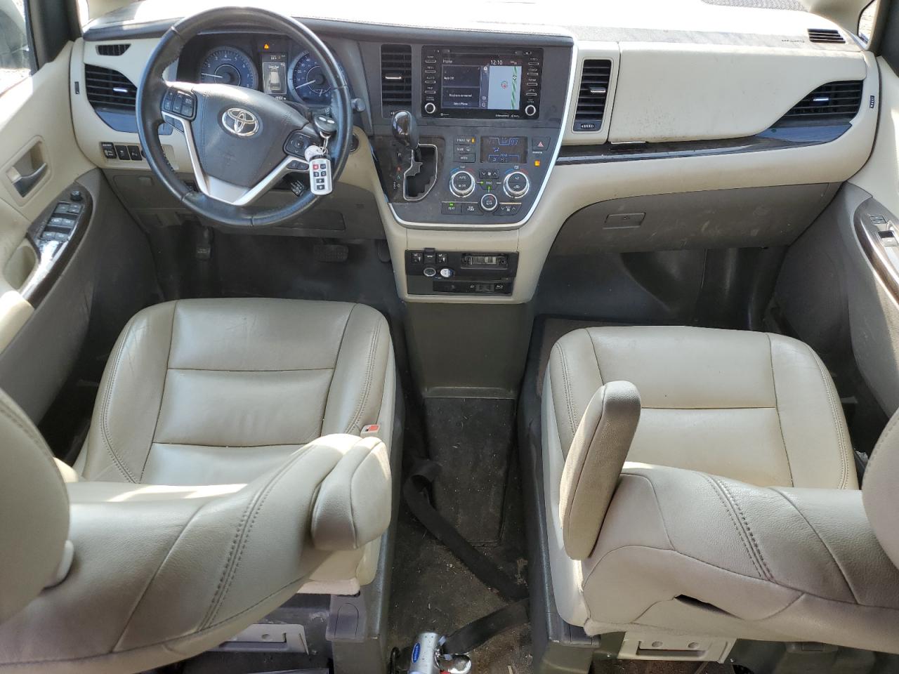 2020 Toyota Sienna - Image 8