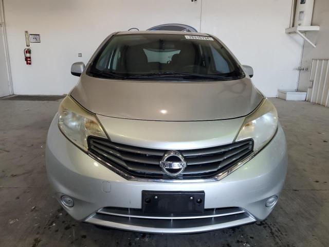  NISSAN VERSA 2014 Srebrny