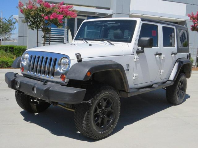 Паркетники JEEP WRANGLER 2012 Белы