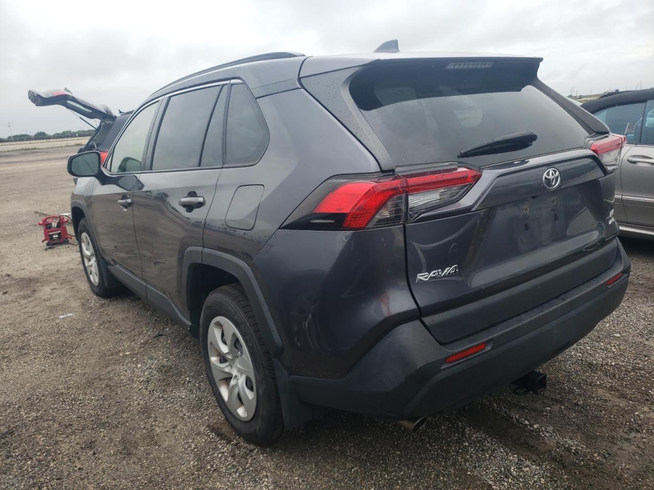 JTMF1RFV7KD501140 2019 TOYOTA RAV 4 - Image 2