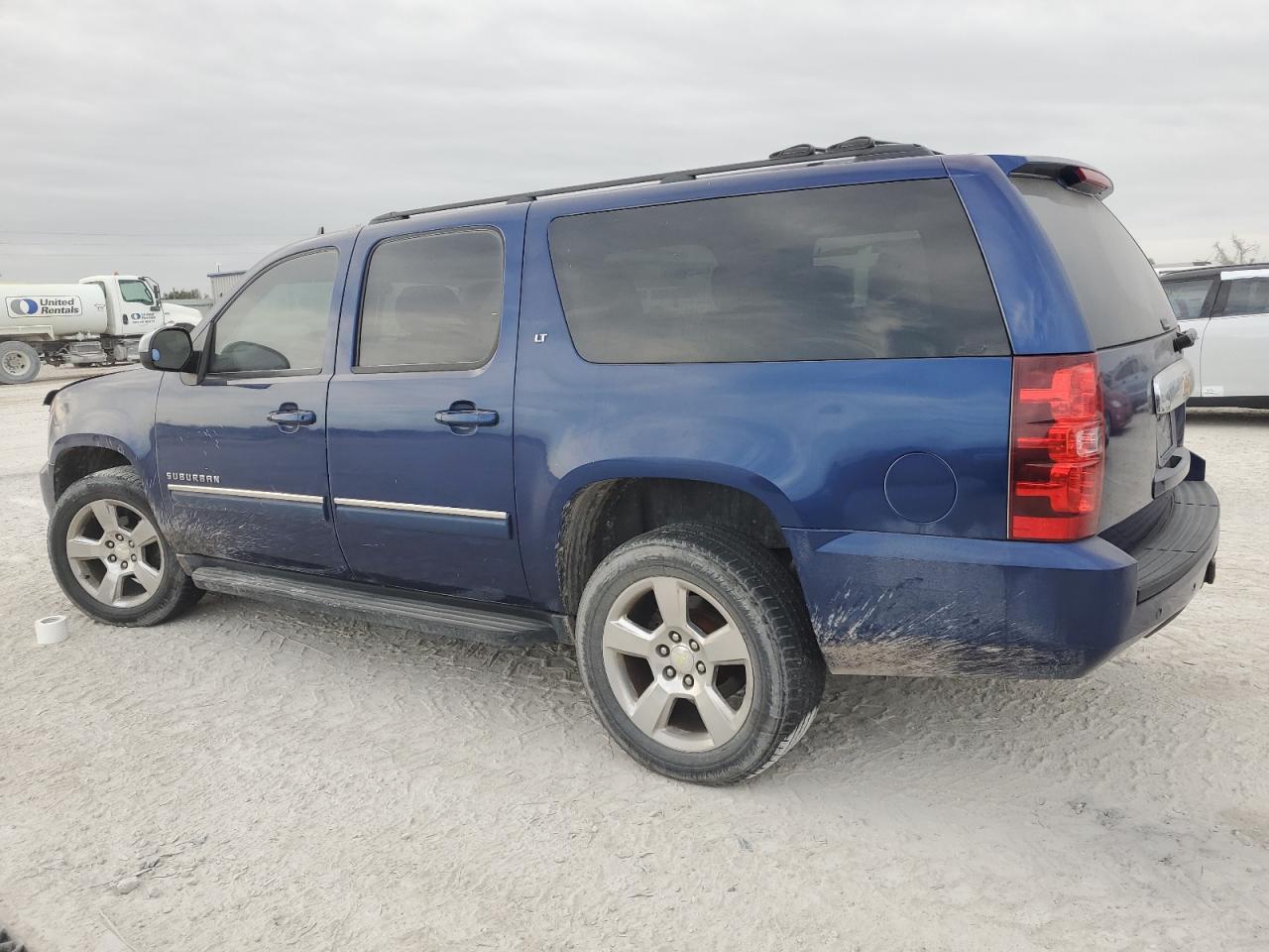 2012 Chevrolet Suburban - Image 2
