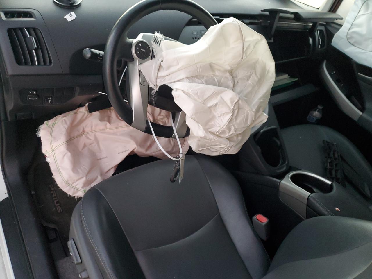 2014 Toyota Prius - Image 8