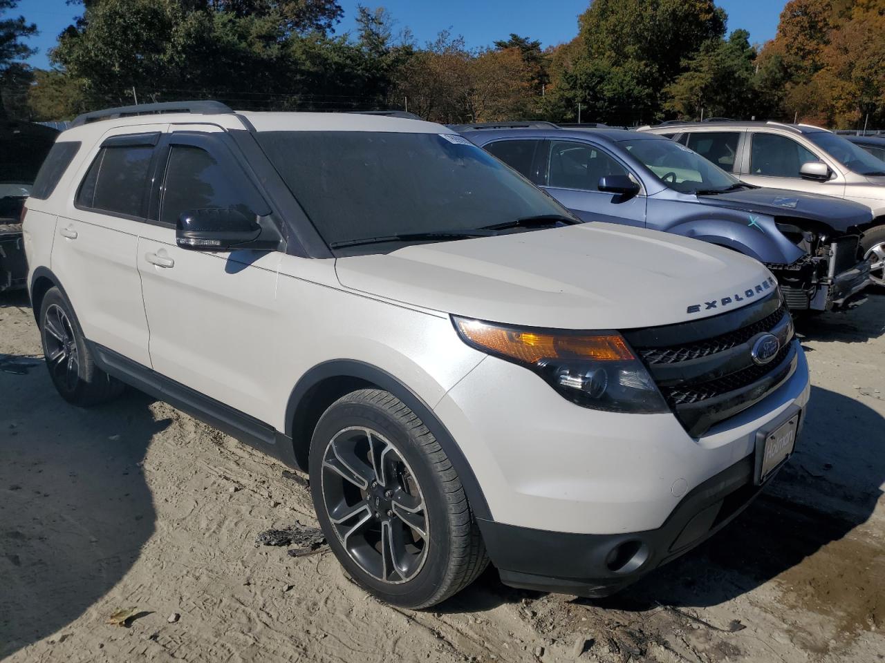 2015 Ford Explorer - Image 4