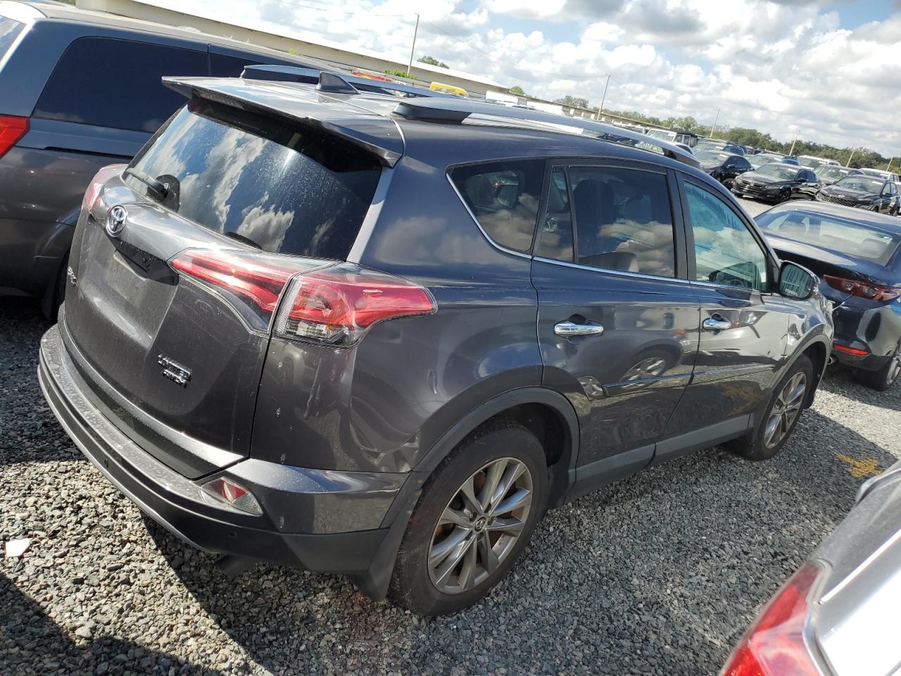 2017 Toyota RAV 4 - Image 3