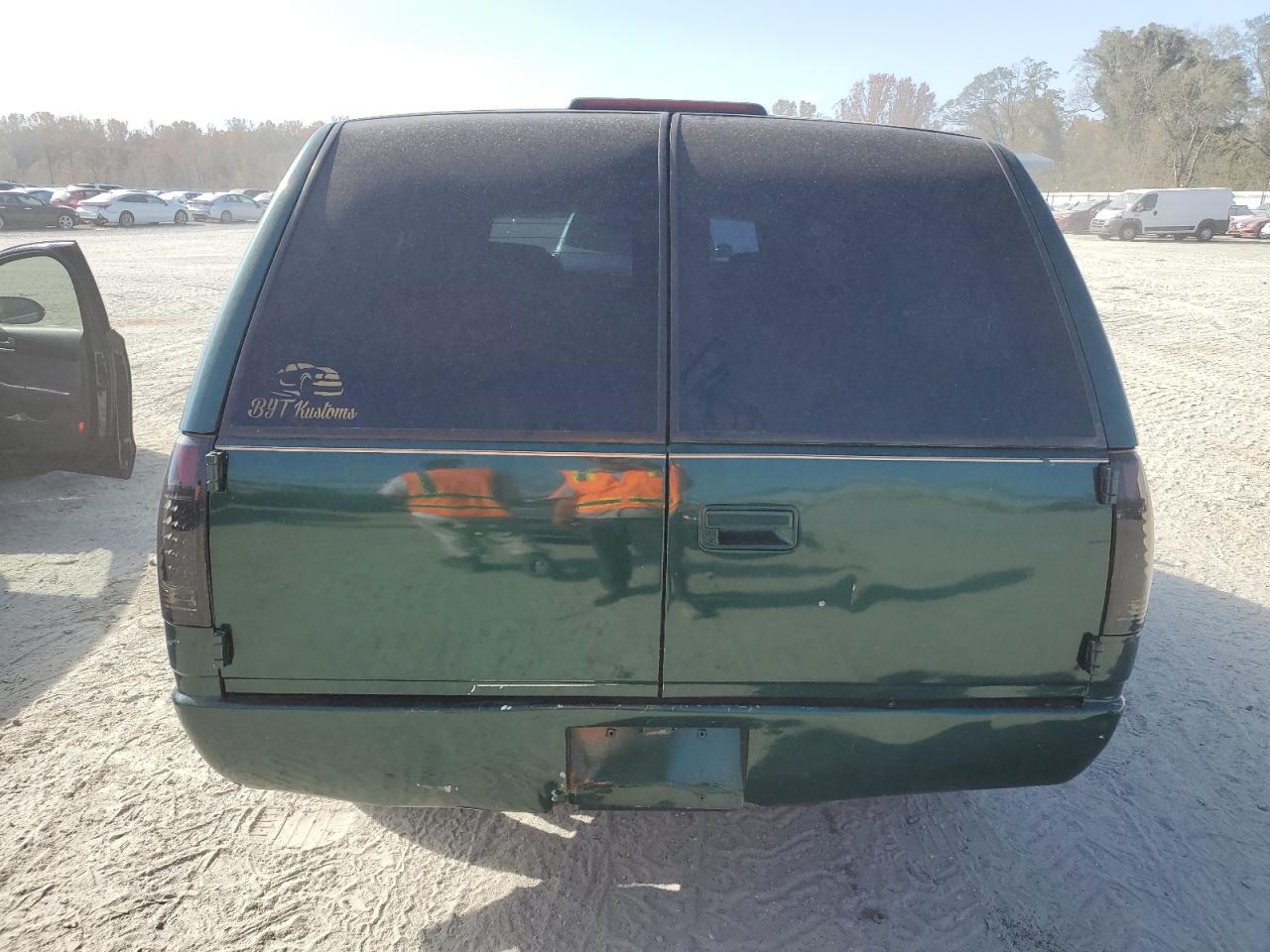 1994 Chevrolet Suburban - Image 6