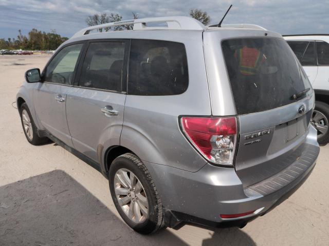 Паркетники SUBARU FORESTER 2013 Сріблястий