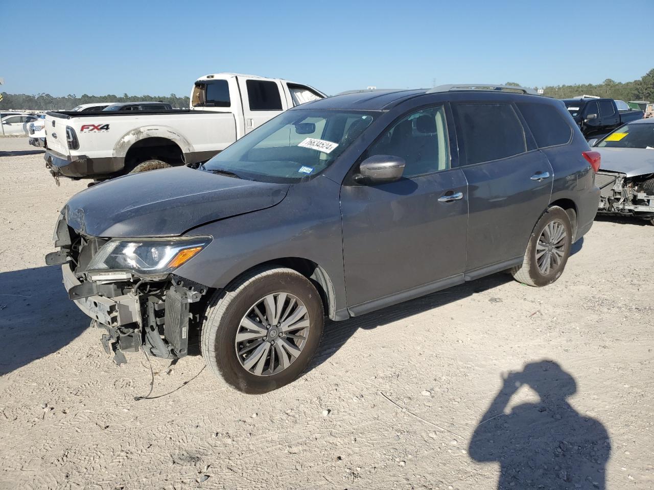 2019 Nissan Pathfinder - Image 1