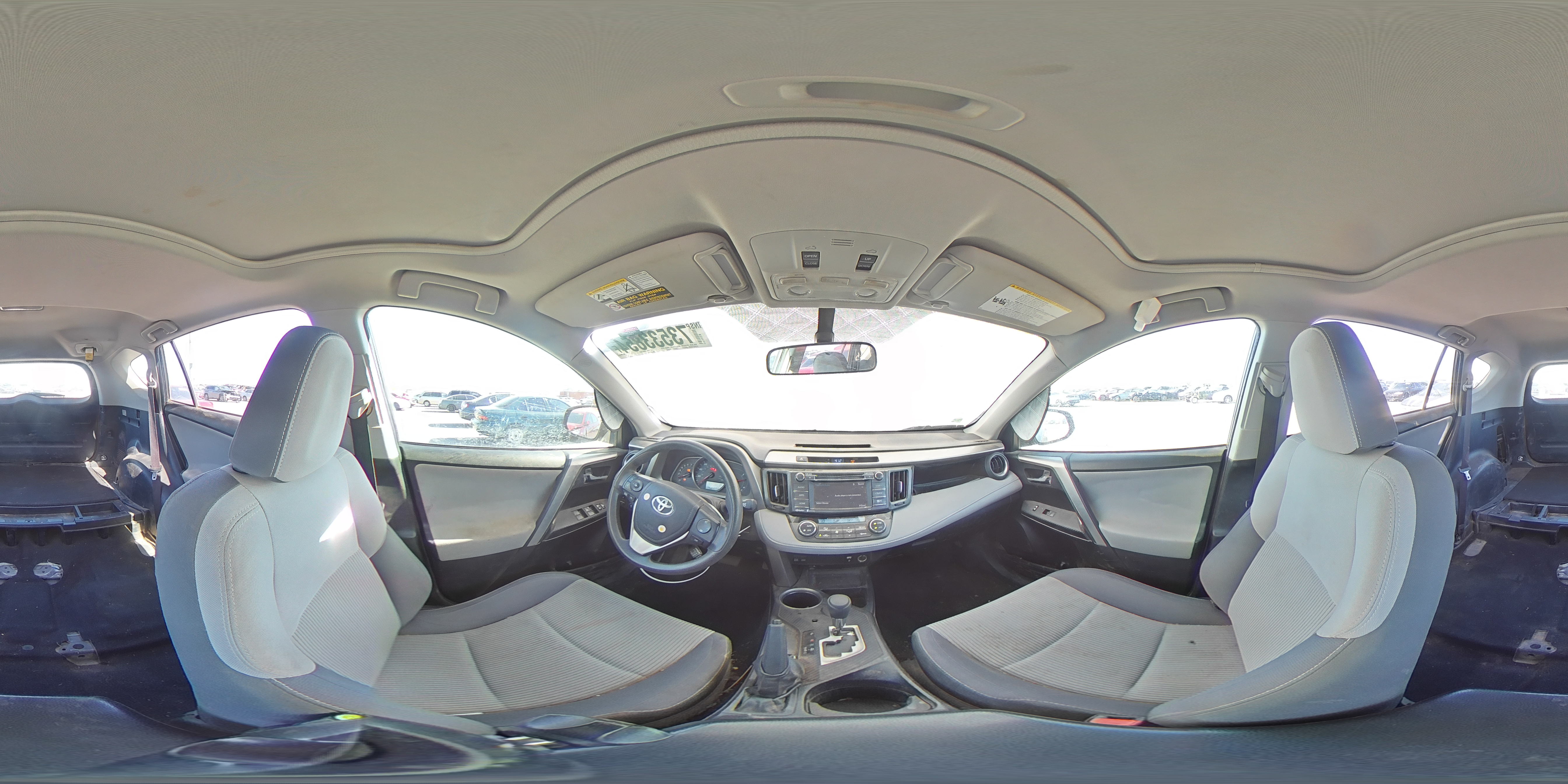 2015 Toyota RAV 4 - Image 13