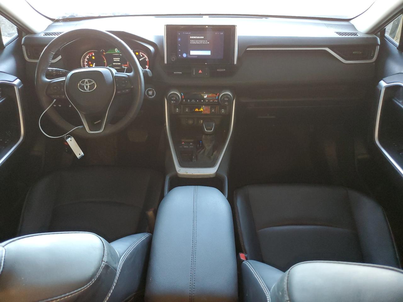 2024 Toyota RAV 4 - Image 8