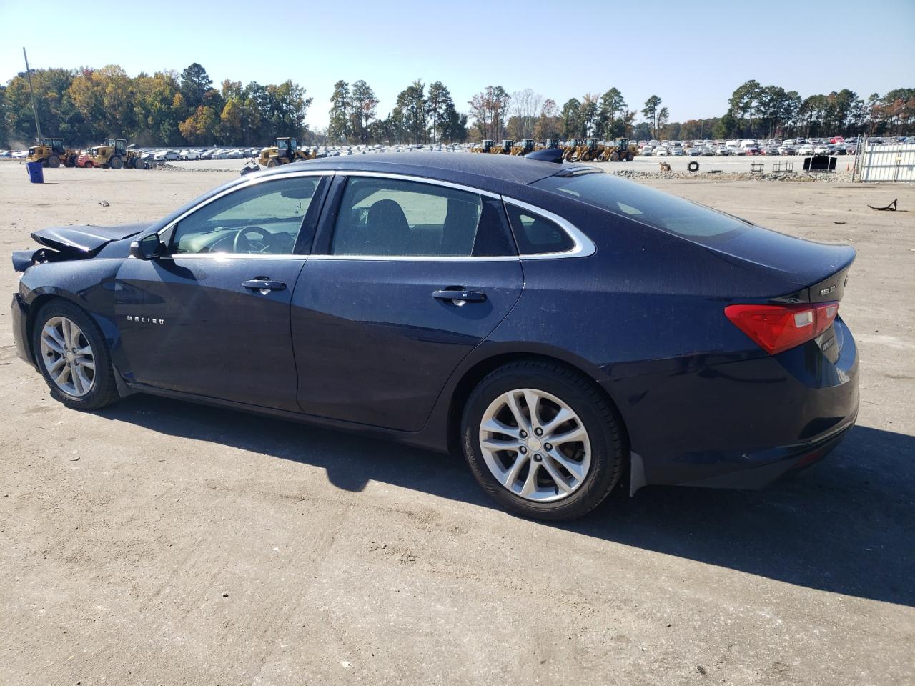 2016 Chevrolet Malibu - Image 2