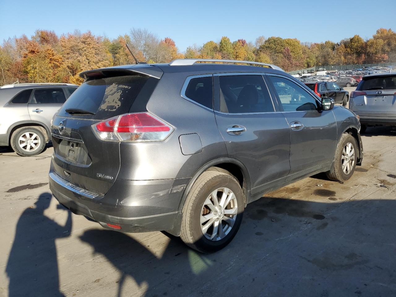 2015 Nissan Rogue - Image 3