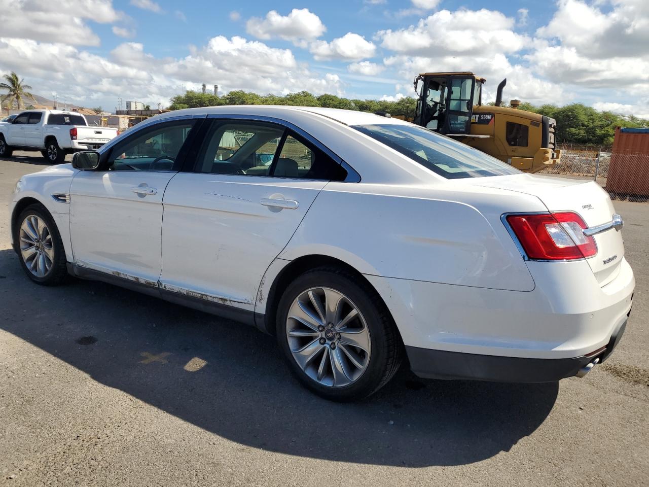 2011 Ford Taurus Limited VIN: 1FAHP2FW4BG124763 Lot: 74542444