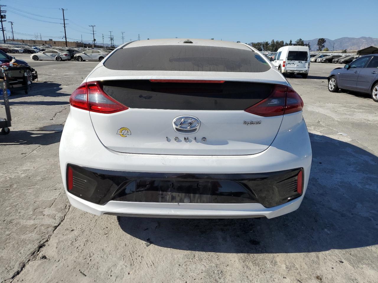 KMHC75LC8JU064059 2018 Hyundai Ioniq Sel