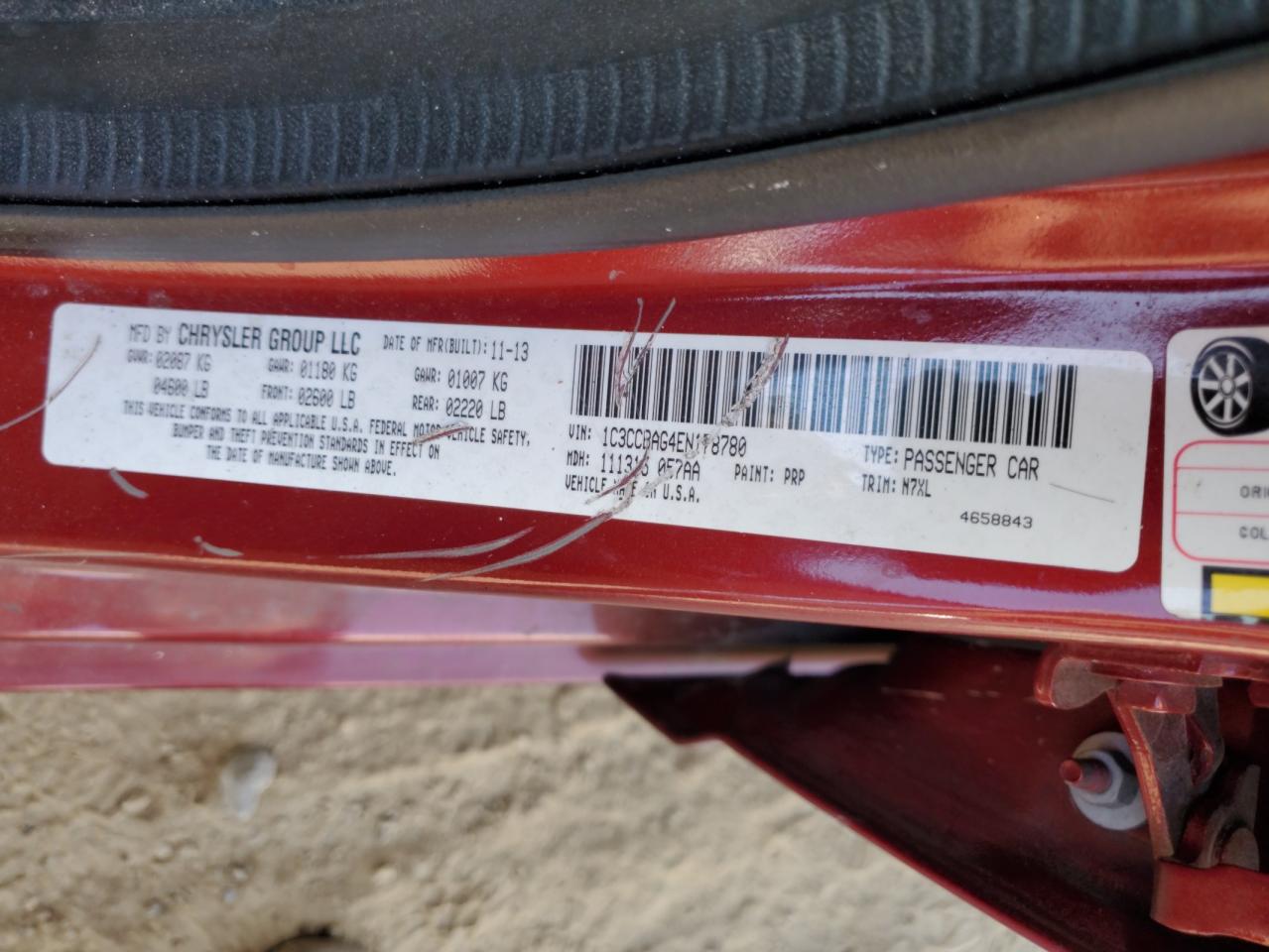 2014 Chrysler 200 - Image 12
